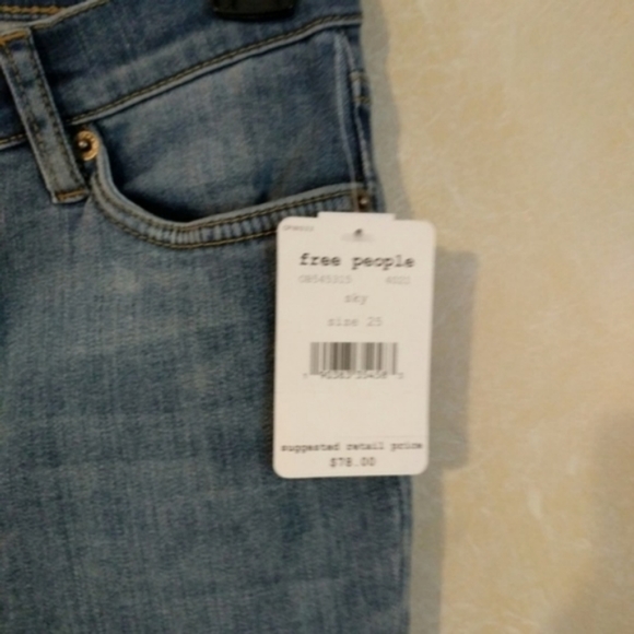 Free People Reagan Raw Hem Button Fly Skinny Jeans - Picture 3 of 6